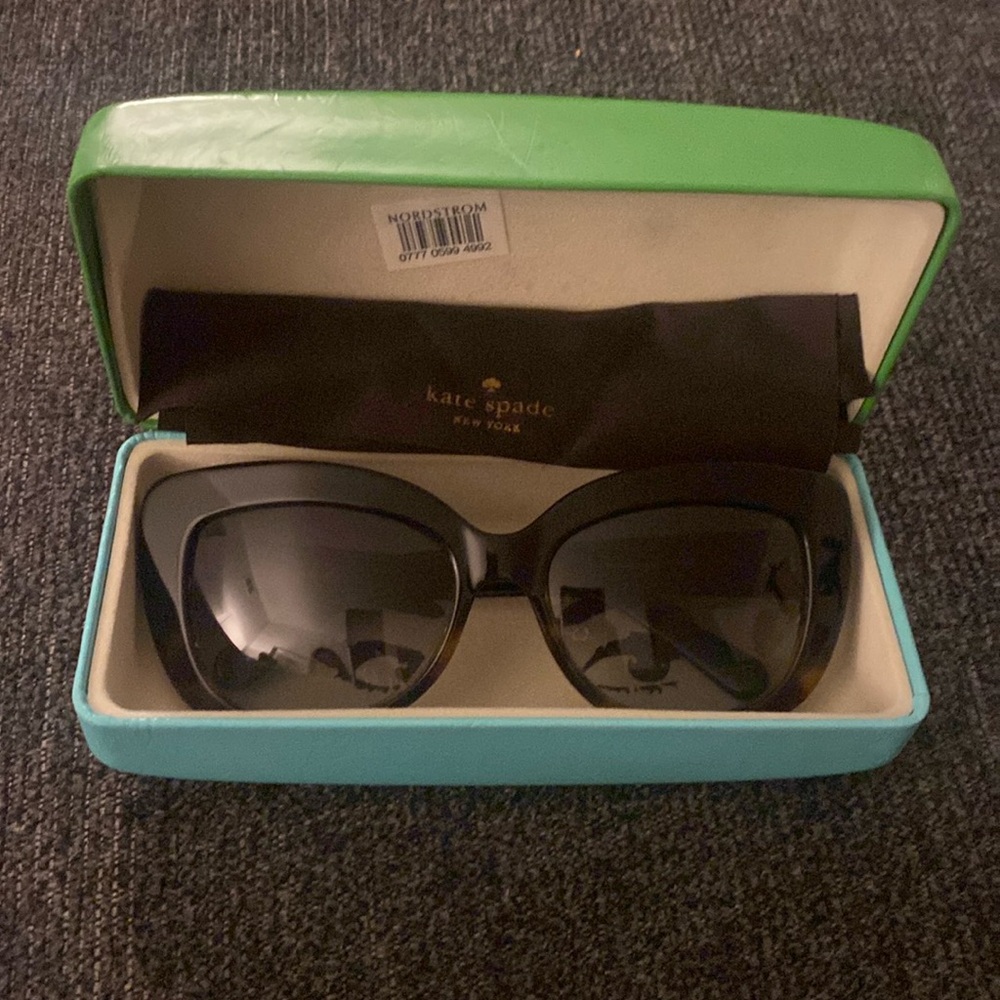 Kate Spade sunglasses $38 with case & cleaning cloth